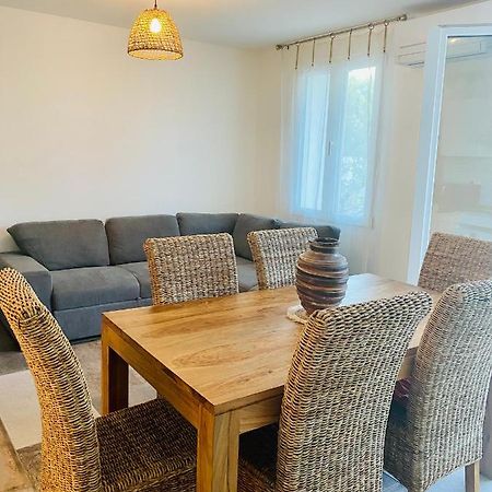 Almanarre Apartment อิแยร์ ภายนอก รูปภาพ