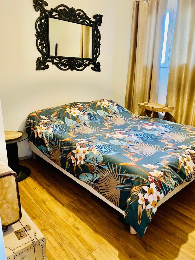 Almanarre Apartment อิแยร์ ภายนอก รูปภาพ